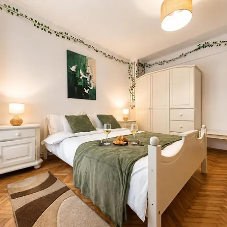 Stylish Near Old Town Apartman Kolozsvár